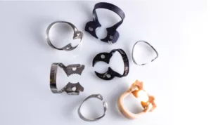 Dr. Mennito True Dam isolation article FIGURe 1